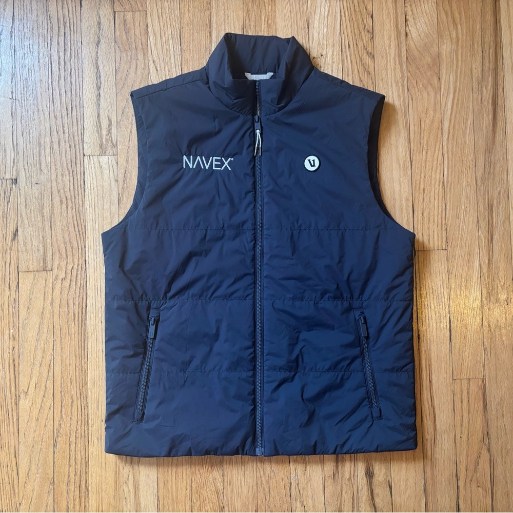 Vuori Men’s Echo Insulated Vest 2.0 Black Medium Navex Embroidered